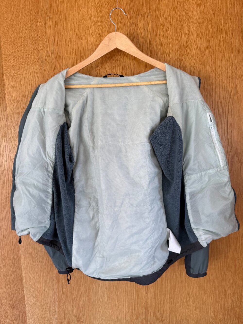 Arc'teryx Atom LT Hoodie - M - Women's - Picture 3 of 9